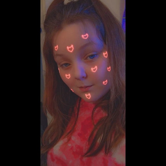 Meet your Posher! Victoria<3 - Picture 2 of 5